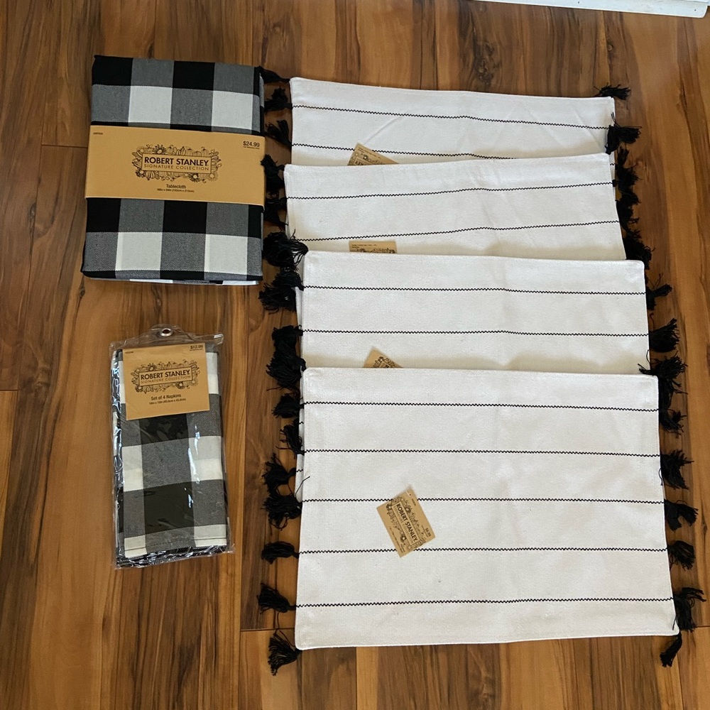 Lot of checker table cloth napkins white stripe placemat tassels